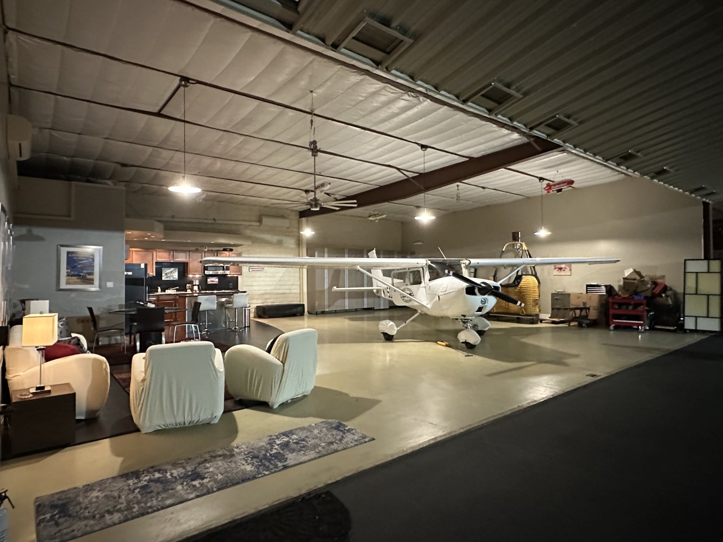 SANTA PAULA, CA HANGAR FOR SALE